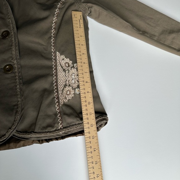 Love Stitch Green Blazer with Tailored Fit - Picture 8 of 9